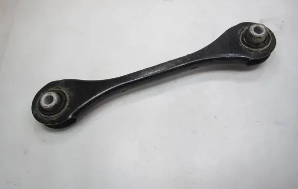Volkswagen PASSAT B8 Rear upper control arm/wishbone 5Q0501529F