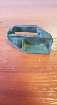 BMW 7 E65 E66 Radiator mount bracket 7508017