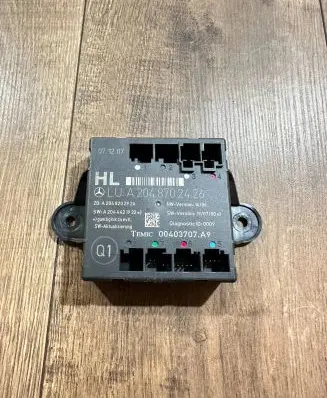 Mercedes-Benz C W204 Door control unit/module A2048202926 A2048702426 A2044421932