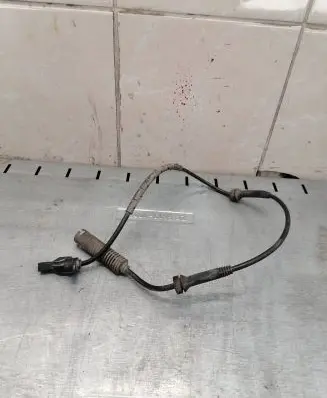 BMW 1 E81 E87 ABS brake wheel speed sensor 6762465