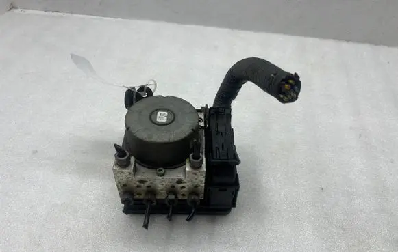 Ford Mondeo MK V ABS Pump EG9C2C405ED EG9C2C219BC