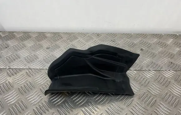 Alfa Romeo Stelvio Rear/tail light trim molding 156117189