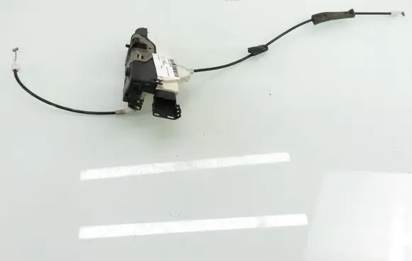 Peugeot 308 Front door lock PSA567148 567148