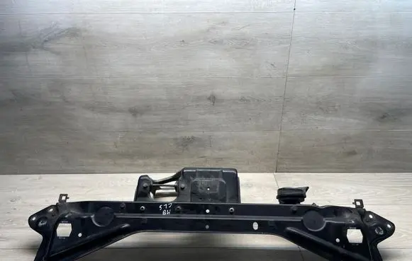 Mercedes-Benz CLS C219 Top upper radiator support slam panel 