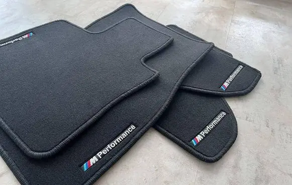 BMW X3 E83 Car floor mat set 