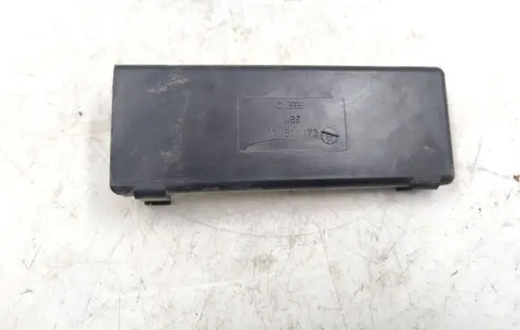 Audi 80 90 B2 Other interior part 171819173
