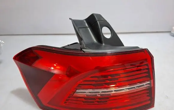 Volkswagen PASSAT B8 Rear/tail lights 3G9945207J 3G9945207