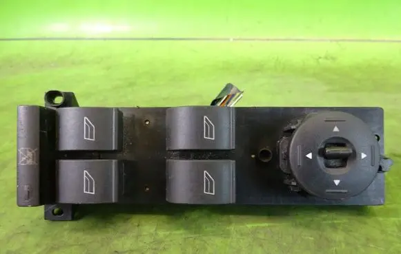 Ford Focus Quarter vent window switch 3M5T-14A132-AF