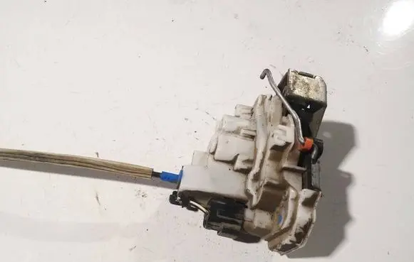 Fiat Doblo Front door lock
