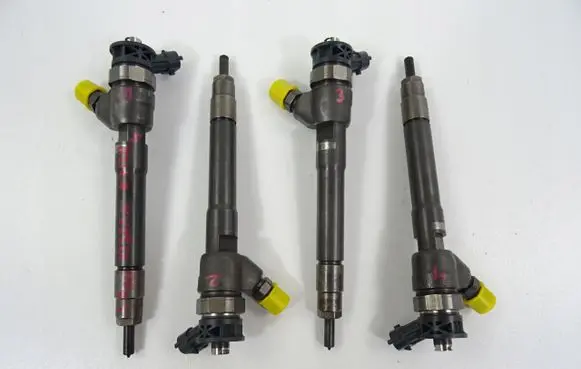 Nissan Qashqai Fuel injectors set 