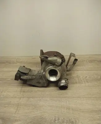 BMW 1 E82 E88 Turbo 8506893 09030800206 TF035HL6613T