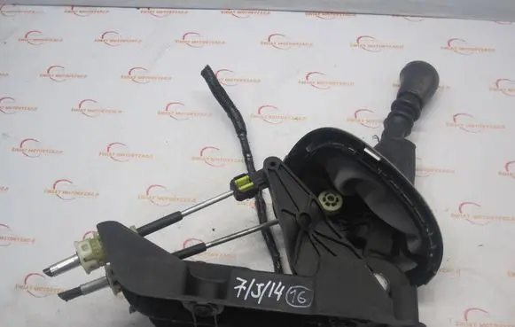Nissan Juke I F15 Gear shifter/selector 341011KG0A