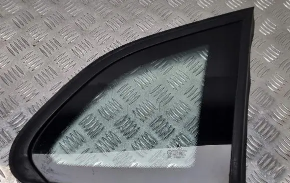 BMW X1 E84 Rear side window 2991374