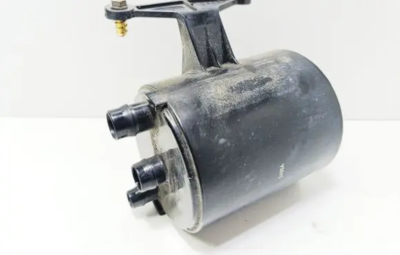 BMW 1 E82 E88 Active carbon filter fuel vapour canister 7074464