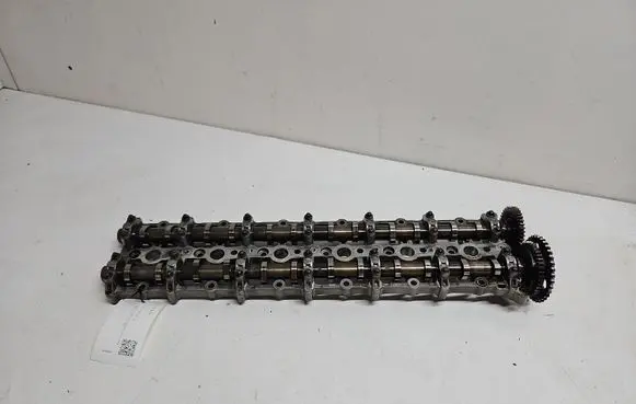 BMW 5 F10 F11 Camshaft 7800044
