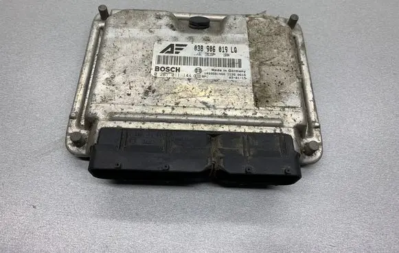 Seat Alhambra (Mk1) Engine control unit/module 038906019 0281011144