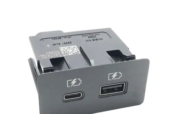 Nissan Qashqai J12 USB socket connector 253316UA0