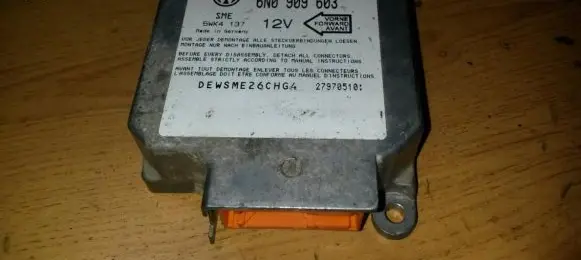 Volkswagen Polo III 6N 6N2 6NF Airbag control unit/module 6N0909603 5WK4137