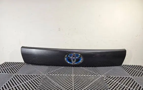 Toyota Prius+ (ZVW40) Trunk door license plate light bar 7680147090 7681147090