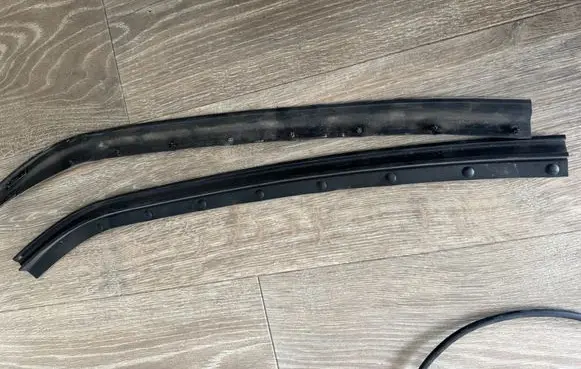 Alfa Romeo Junior Engine compartment rubber 50574048 50574044