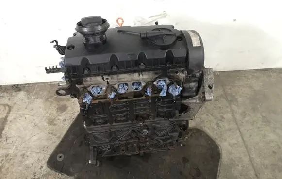 Volkswagen PASSAT B6 Engine BKC 056758 038103373R