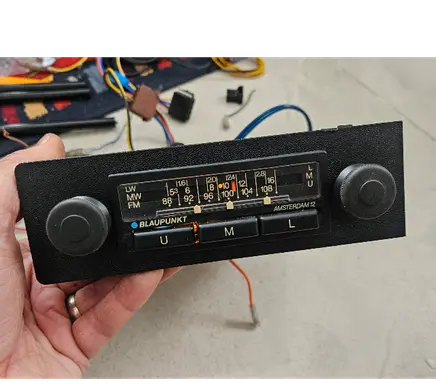 Mercedes-Benz W123 Radio/CD/DVD/GPS head unit 7632007019 Amsterdam12 BLAUPUNKT