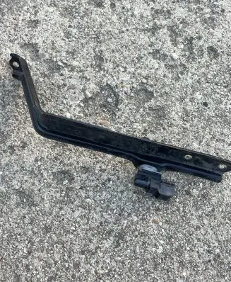 Toyota Prius+ (ZVW40) Battery bracket 