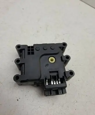Mazda 5 Air flap motor/actuator 5X13f
