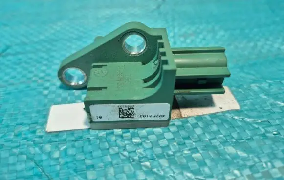 Volkswagen PASSAT B6 Airbag deployment crash/impact sensor 3C0909606