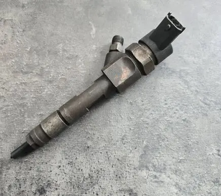 Renault Scenic II - Grand scenic II Fuel injector 8200100272