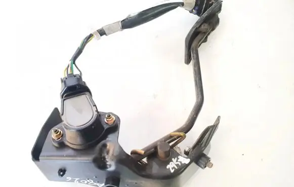 Toyota Corolla Verso AR10 Accelerator throttle pedal 822230f040c