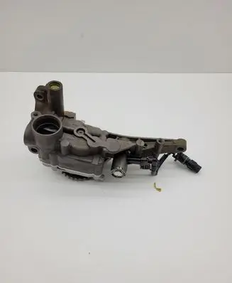 Mercedes-Benz C W205 Oil pump R2781810601 R2781810620 A2761800701
