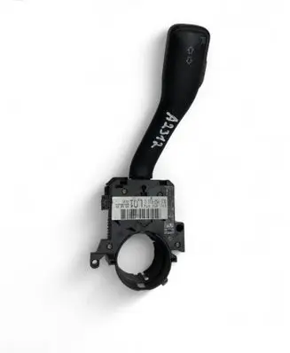 Volkswagen Golf IV Indicator stalk 8LO953513G