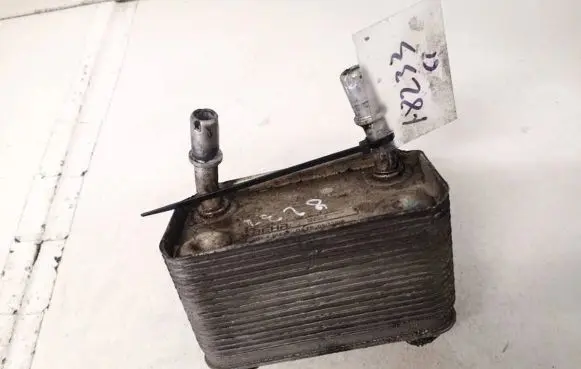 Engine oil radiator