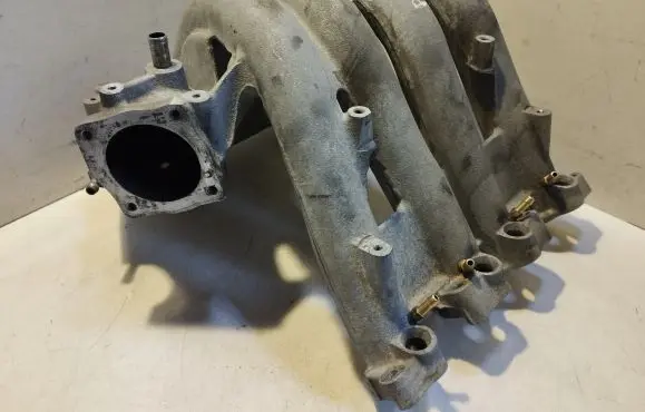 Volkswagen PASSAT B5 Intake manifold 050133223D