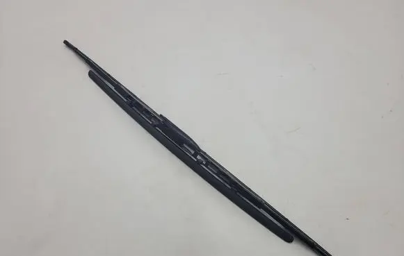 Mercedes-Benz Vito Viano W638 Front wiper blade arm A0018202445