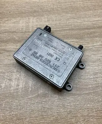 Mercedes-Benz C W203 Aerial antenna amplifier 2118200885