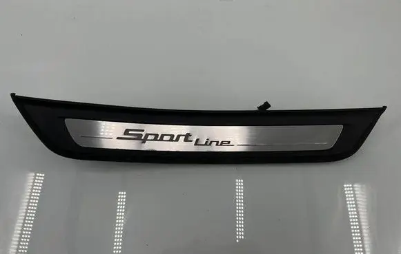 BMW 5 G30 G31 G38 Rear sill trim cover 7390217 BS000007000 00000040
