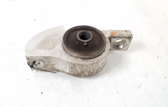 Lexus IS 220D-250-350 Front wishbone bush 48075-53010
