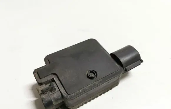 Ford Mondeo MK IV Coolant fan relay 940002904