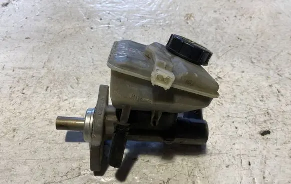 Volvo V70 Master brake cylinder 03350884532 03350884861