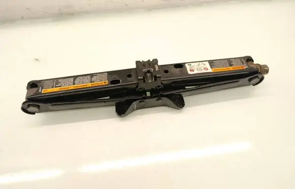 Opel Antara Lift Jack 