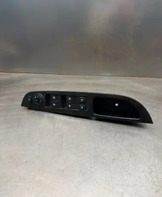 SsangYong Korando Electric window control switch 202007152