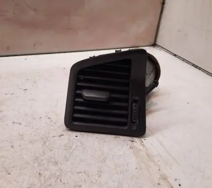 Volvo V70 Dashboard side air vent grill/cover trim 3409373