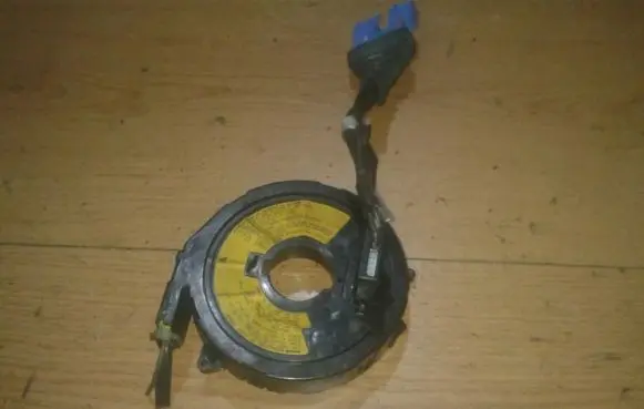 Mazda 323 Airbag slip ring squib (SRS ring) NENUSTATYTa