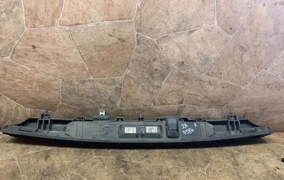 BMW 7 G11 G12 Trunk door license plate light bar 7357105