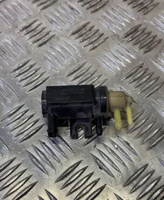 Mercedes-Benz GLK (X204) Turbo solenoid valve A0091533128 13T319 70078208