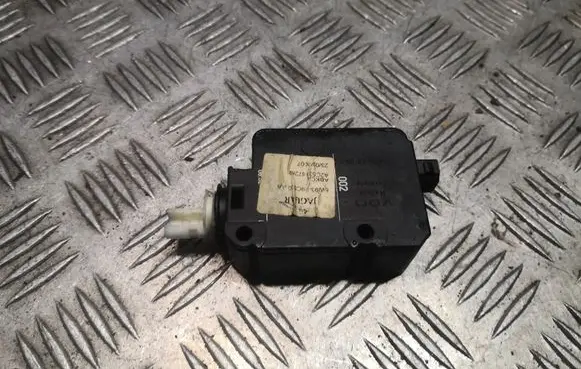 Jaguar XJ X350 Fuel tank cap lock 6W93F9C070AA