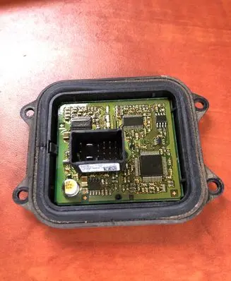 BMW X5 E70 Headlight ballast module Xenon 7189311