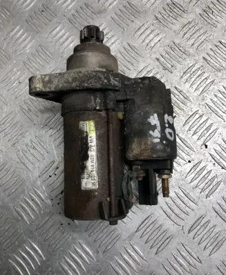 Volkswagen Touran I Starter motor 02M911023N
